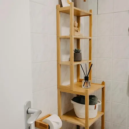 Modernes, Gemutliches Mitten In *